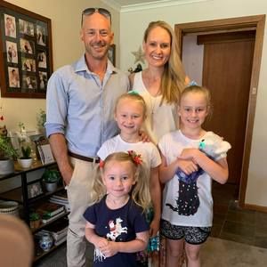 Meet your Posher, Lisa